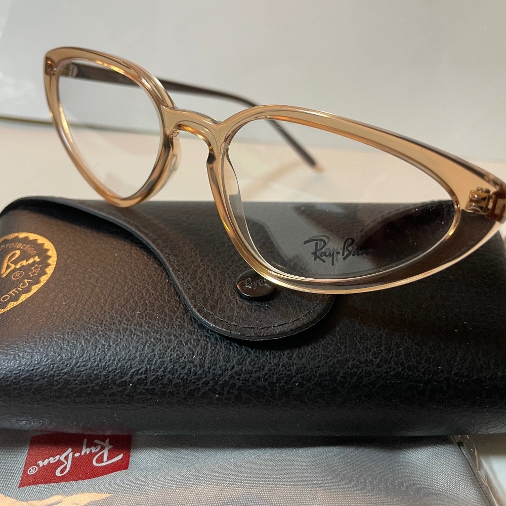 NEW AUTHENTIC RAY-BAN LADIES EYEGLASS FRAME 7188 LIGHT BROWN w RAY BAN CASE